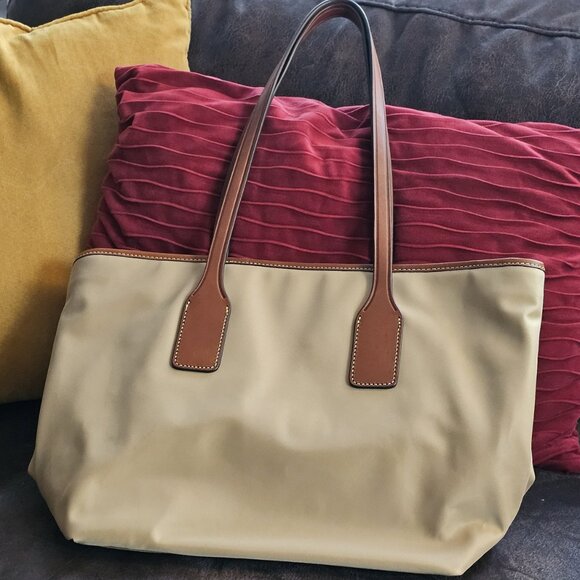 Dooney & Bourke bag - Picture 3 of 7